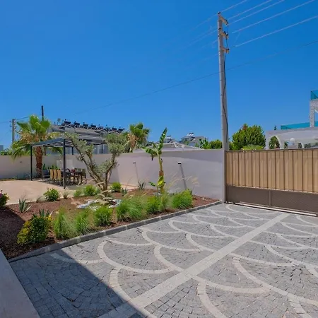 Lavida - Private Pool For 6 Willa Fethiye